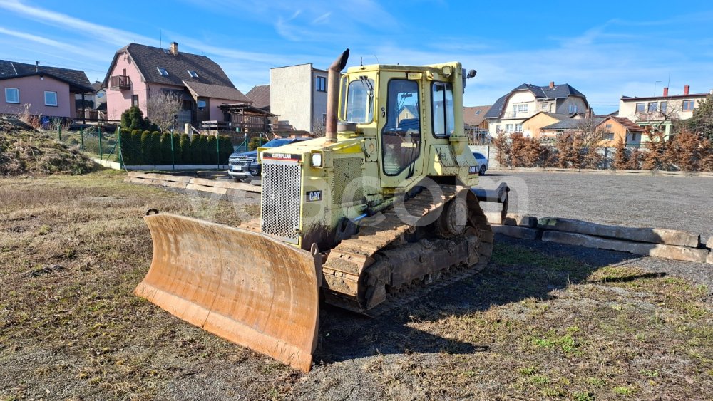 Online árverés: CATERPILLAR  D4H XL
