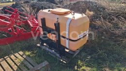 Online aukce:   NÁDRŽ NA POSTŘIK 650 L