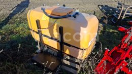 Online aukce:   NÁDRŽ NA POSTŘIK 650 L