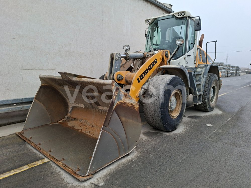Online auction: LIEBHERR  L538 4X4