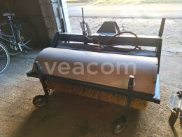 Online aukce:   ČISTÍCÍ KARTÁČ