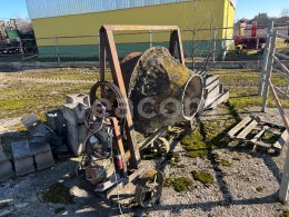 Online aukce:  MIEŠAČKA