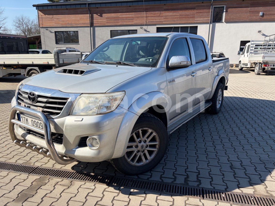 Online aukce: TOYOTA  HILUX 4X4