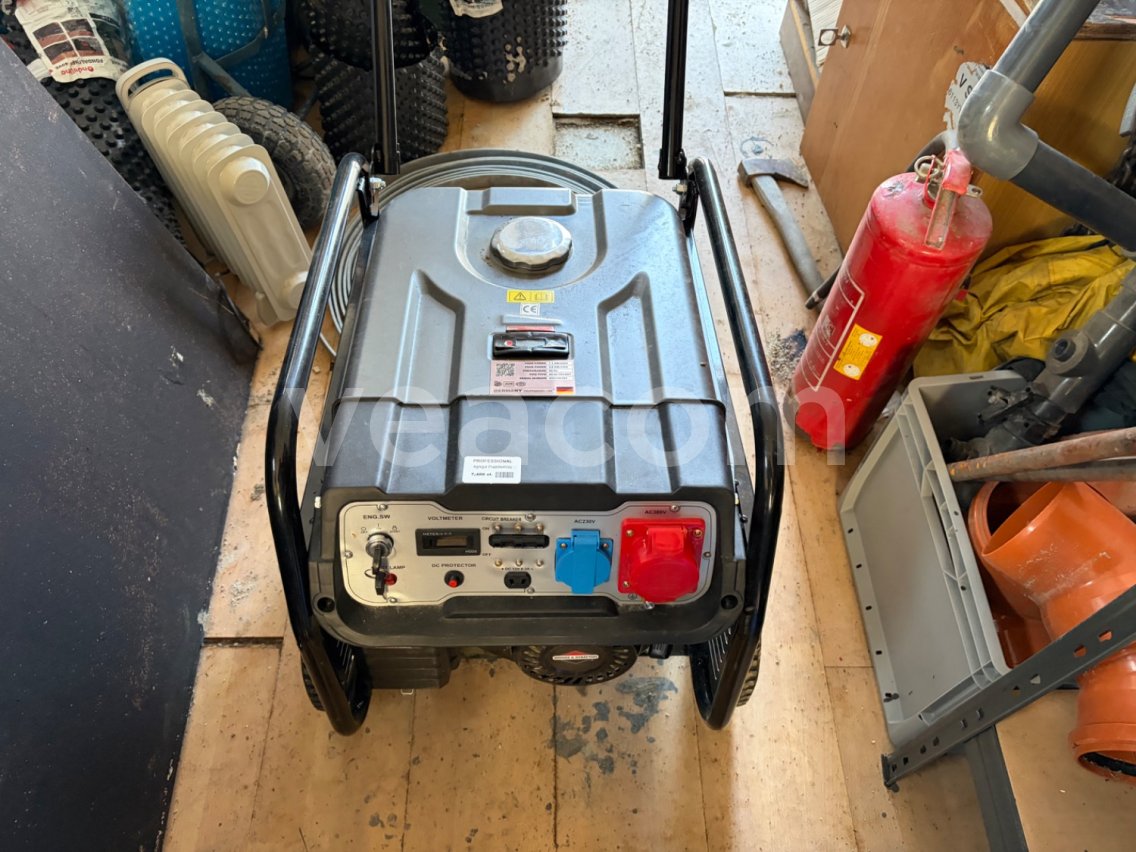 Online aukce:   MASSNEIG KG3246GH