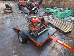 Online aukce:   JACOBSEN GREENS KING 523A