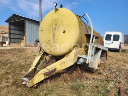 Online aukce:  FEKAL BEZ VÝVEVY