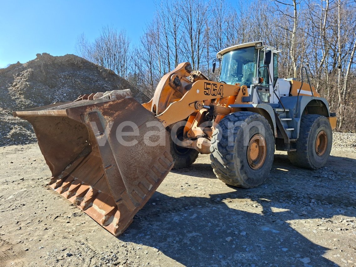 Online auction: LIEBHERR  L 564 4X4