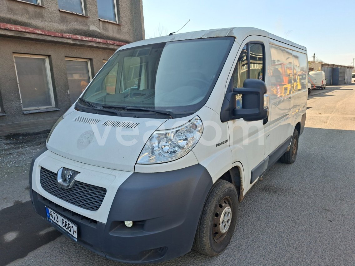 Online auction: PEUGEOT  BOXER