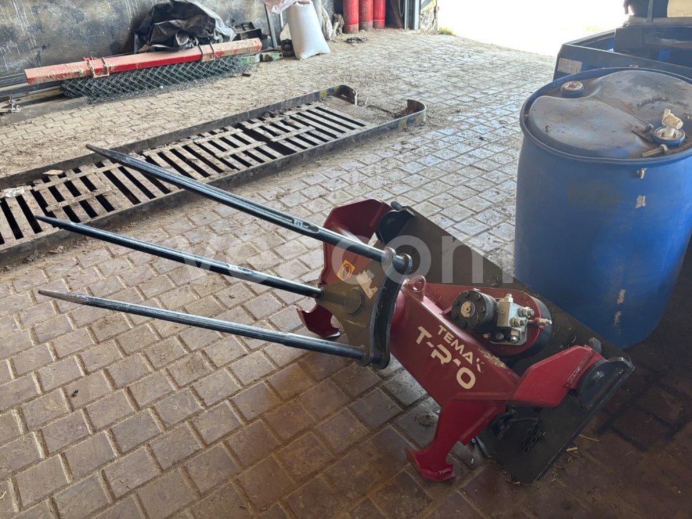 Online aukce: TEMAK  T-R10