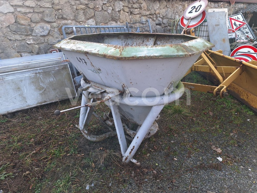 Online árverés:  SYPAČ ZA TRAKTOR