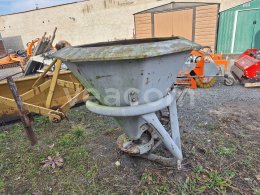 Online aukce:   SYPAČ ZA TRAKTOR