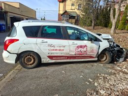 Online aukce: PEUGEOT  308