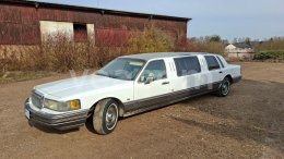 Online aukce: LINCOLN  TOWN CAR