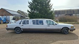 Online aukce: LINCOLN  TOWN CAR