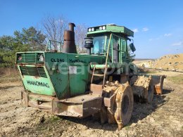 Online aukce: HANOMAG  CL 240