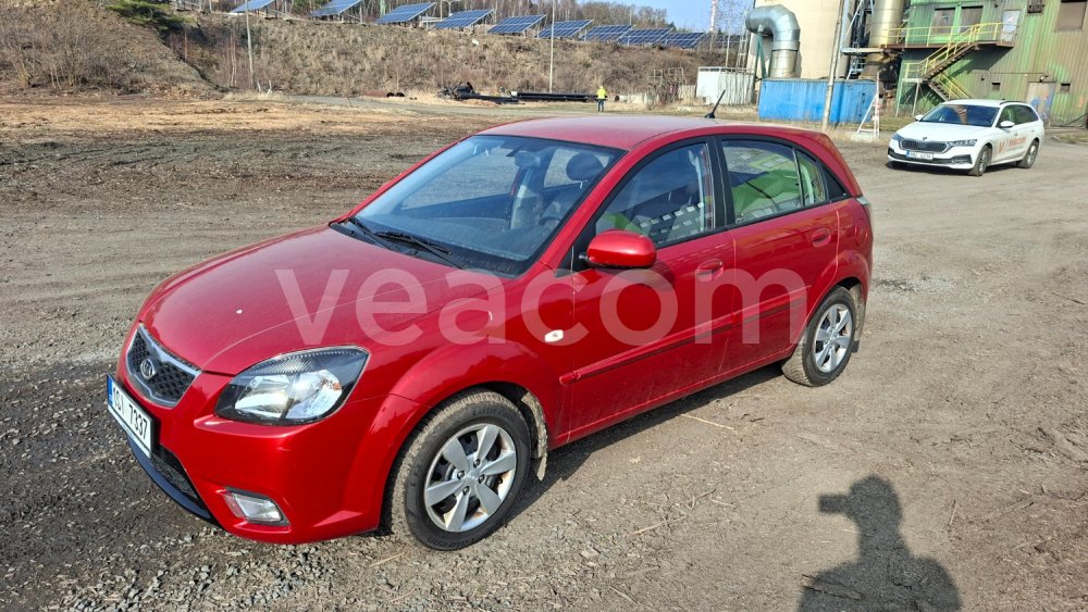Online árverés: KIA  RIO