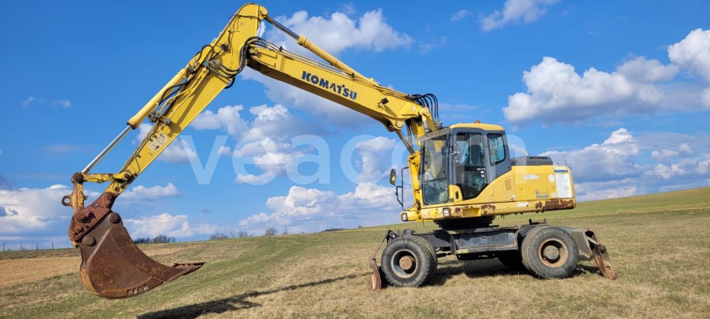 Online aukce: KOMATSU  PW 220-7 4X4