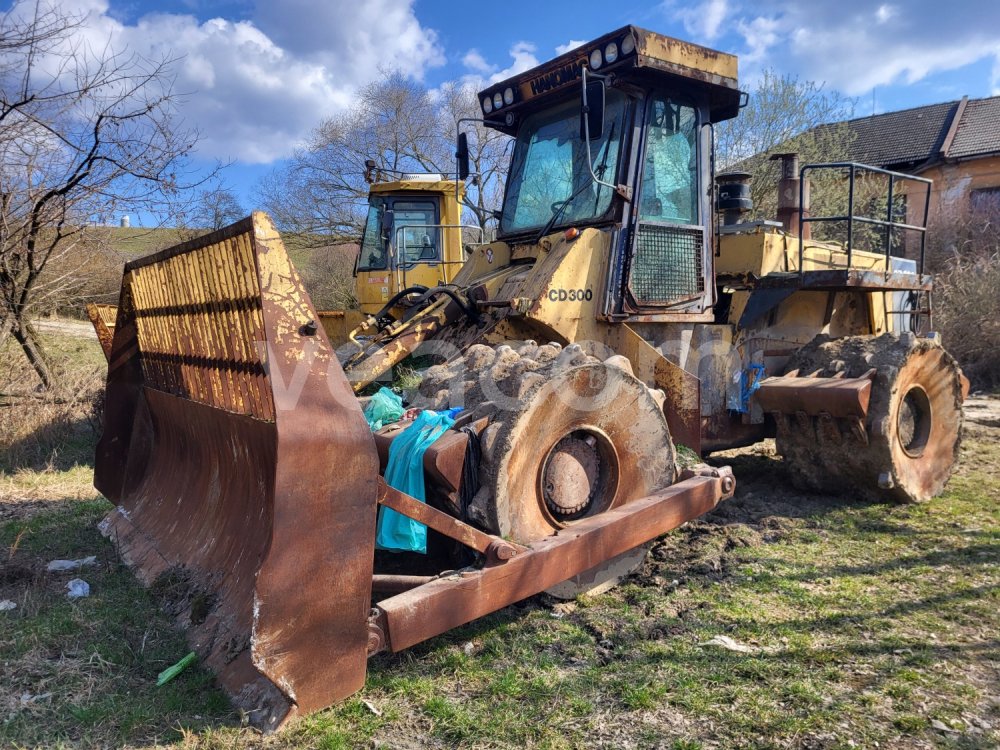 Online aukce: KOMATSU  HANOMAG CD300