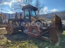 Online aukce: KOMATSU  HANOMAG CD300