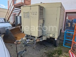 Online aukce:   VOJENSKÝ PŘÍVĚS - POJÍZDNÁ LEDNICE