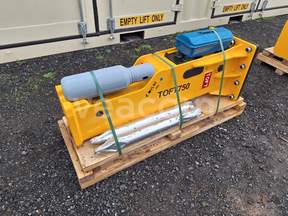 Online aukce:  TOFT 750