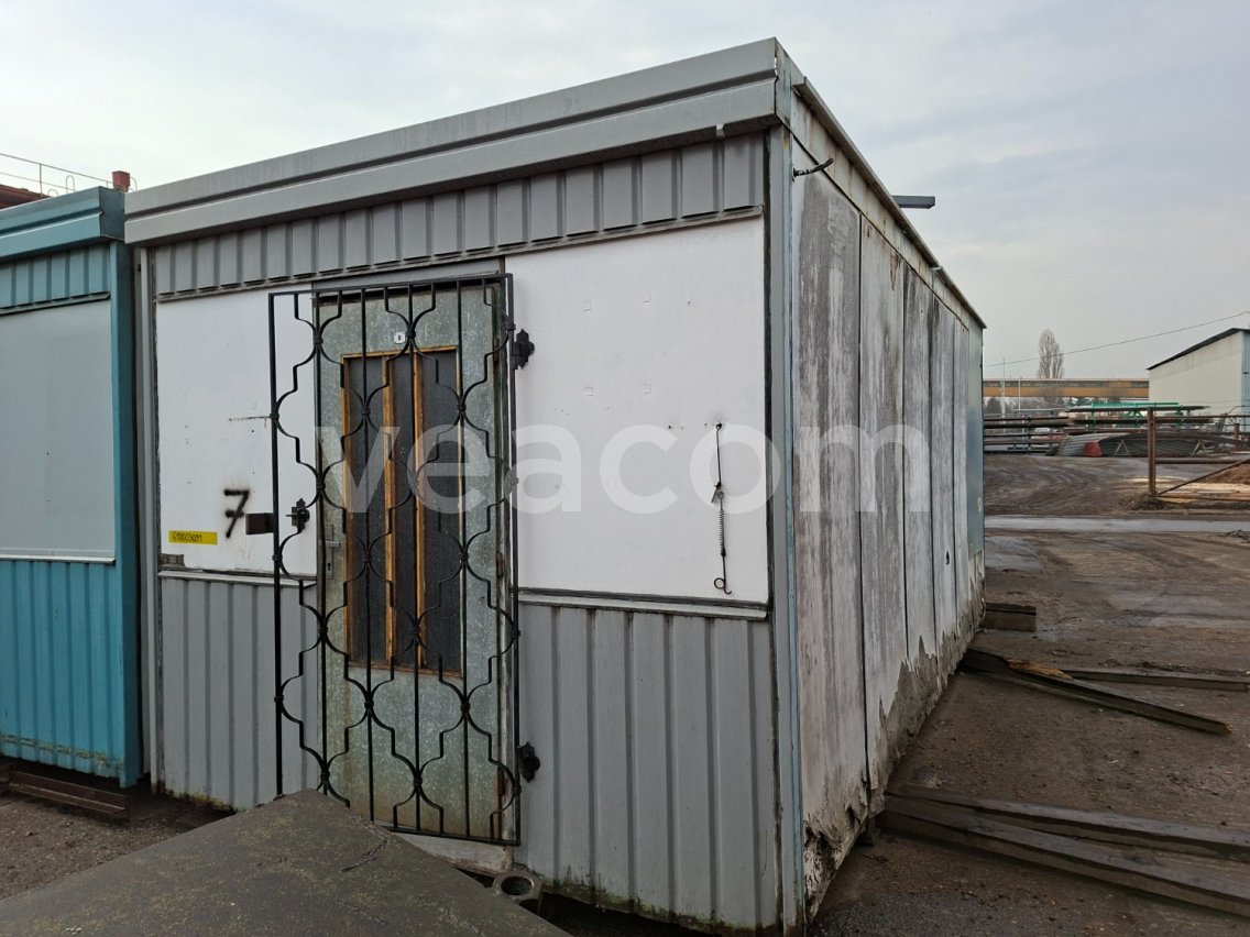 Online aukce:   STAVEBNÍ BUŇKA (7)