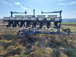 Online aukce:   KINZE 3500