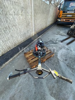 Online aukce:   HUSQVARNA BG245