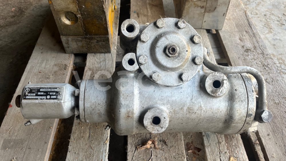 Online árverés:  SERVOŘÍZENÍ LIAZ