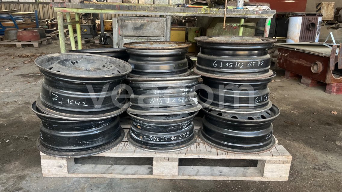 Online aukce:   PLECHOVÉ DISKY