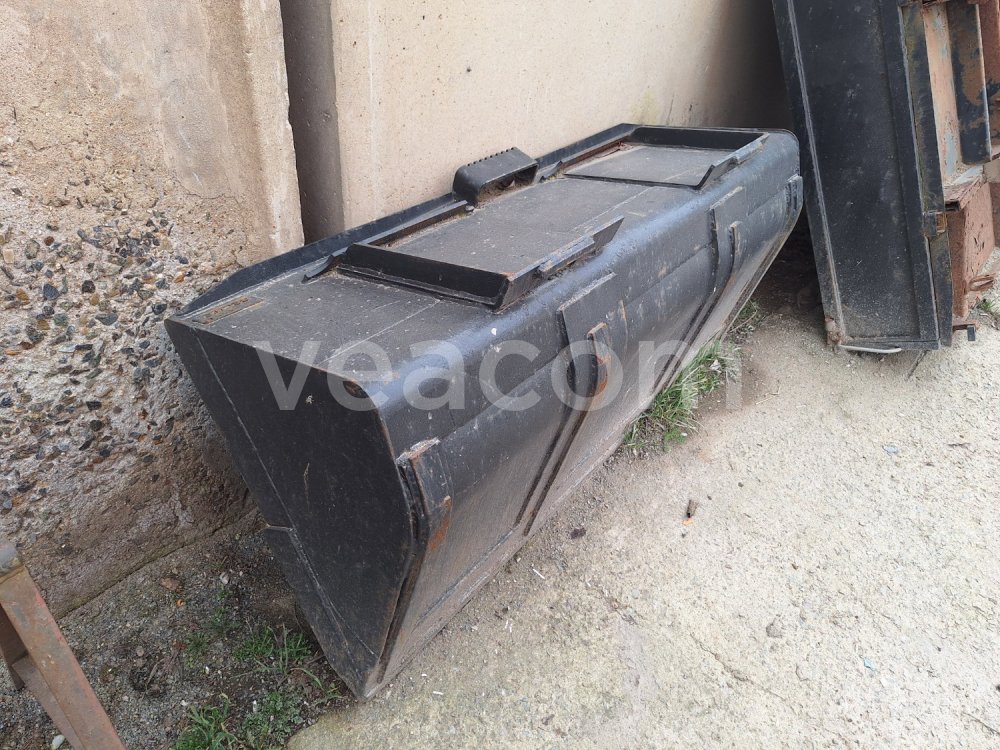 Online auction:  ČELNÍ LOPATA NA CASE 430