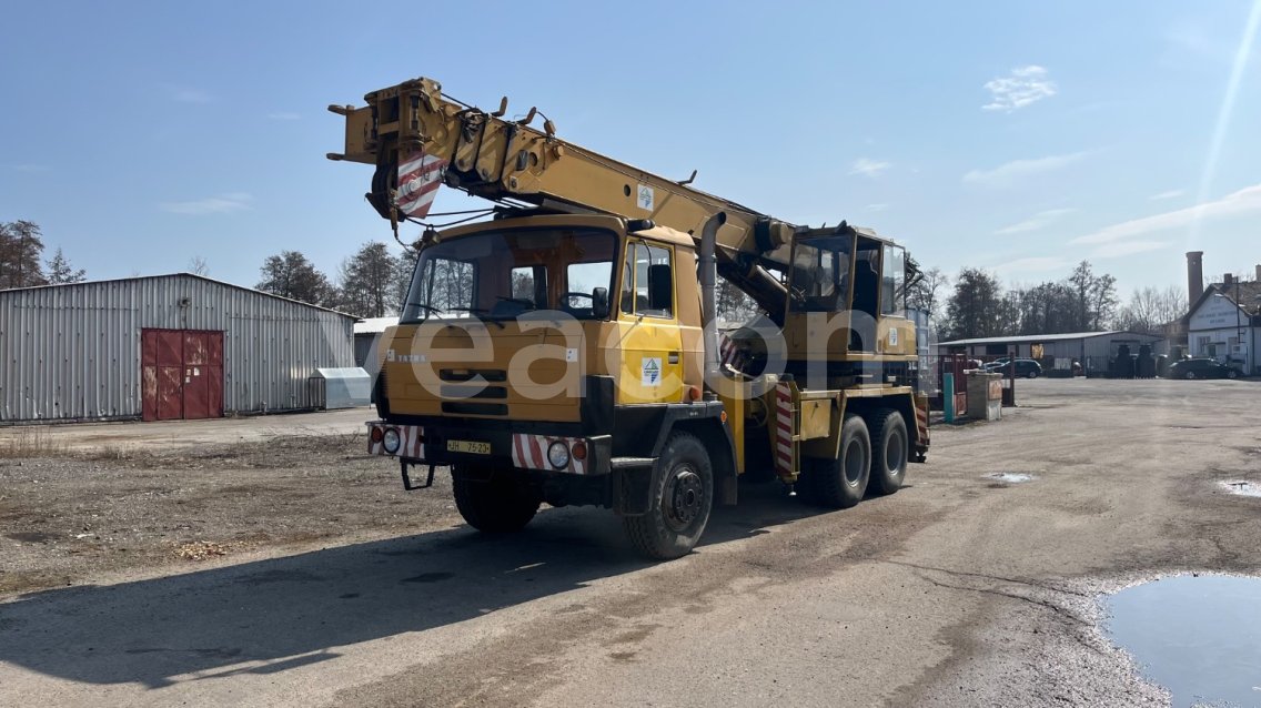 Online aukce:   T815 6X6 AD 20 T