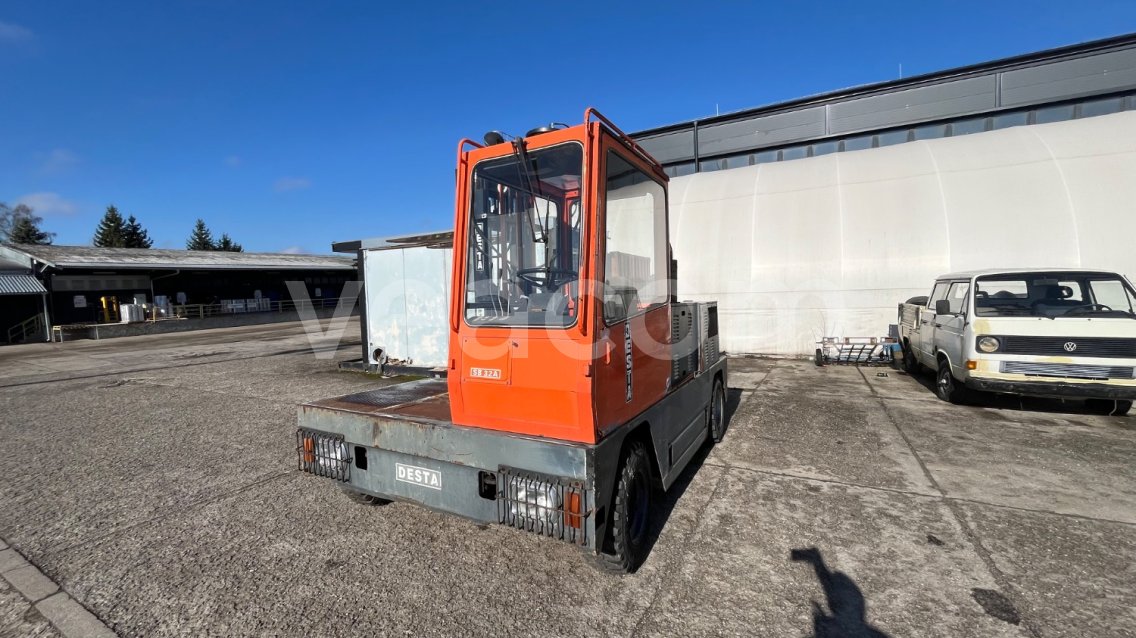 Online aukce: DESTA  SB 32A