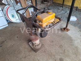 Online árverés:   DYNAPAC ROBIN ENGINE EC 12D