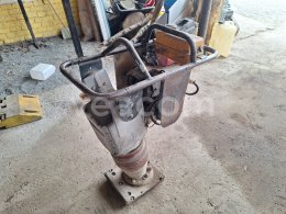 Online árverés:   DYNAPAC ROBIN ENGINE EC 12D