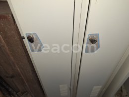 Online aukce:   PLECHOVÉ ŠATNÍ SKŘÍŇKY - 7 KS