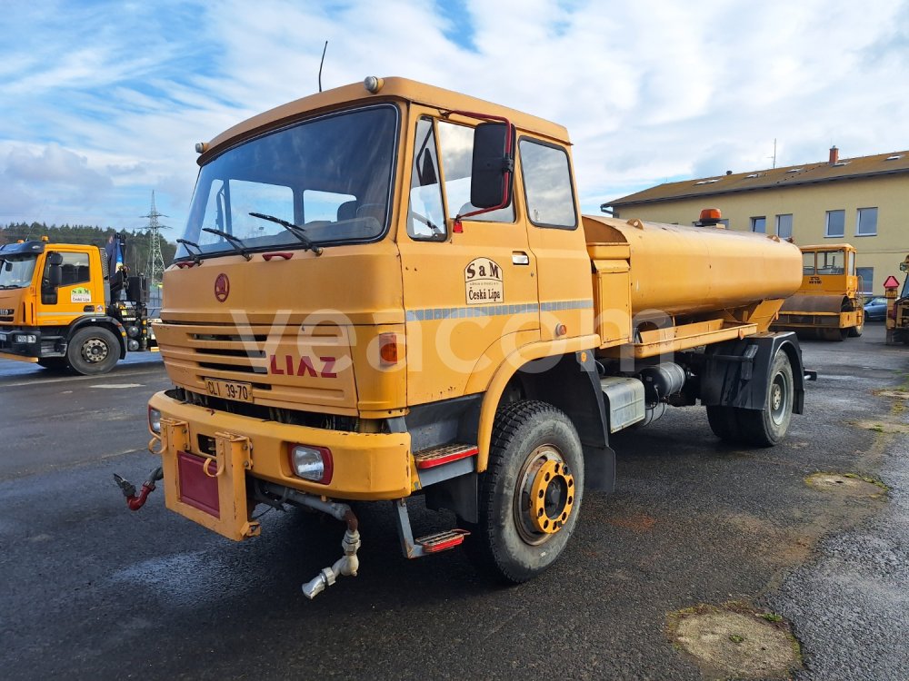 Online aukce: KAROSA  SA8 (L110)