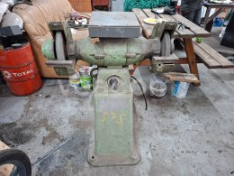 Online aukce:   DVOUKOTOUČOVÁ STOJANOVÁ BRUSKA