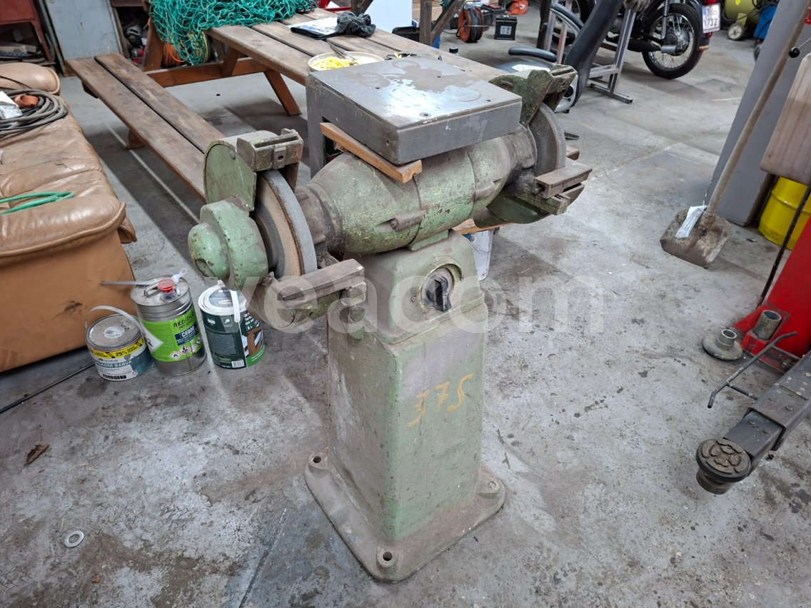 Online aukce:   DVOUKOTOUČOVÁ STOJANOVÁ BRUSKA