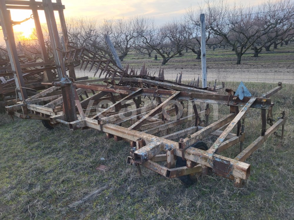 Online aukce:  KULTIVÁTOR S BRÁNAMI