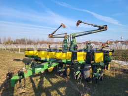 Інтернет-аукціон: JOHN DEERE  1760 MAX EMERGE 2
