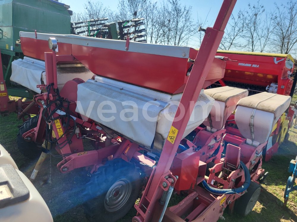 Online aukce: KVERNELAND  OPTIMA HD