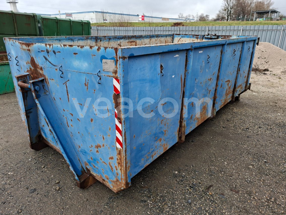 Online aukce:   KONTEJNER 369/1