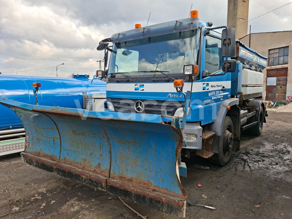 Online aukce: MB  1524 A 4X4 + RADLICE + SYKO