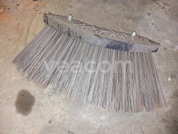 Online aukce:   SOUBOR KARTÁČŮ K ZAMETACÍMU STROJI AEBI MFH 5000