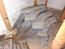 Online aukce:   SOUBOR KARTÁČŮ K ZAMETACÍMU STROJI AEBI MFH 5000