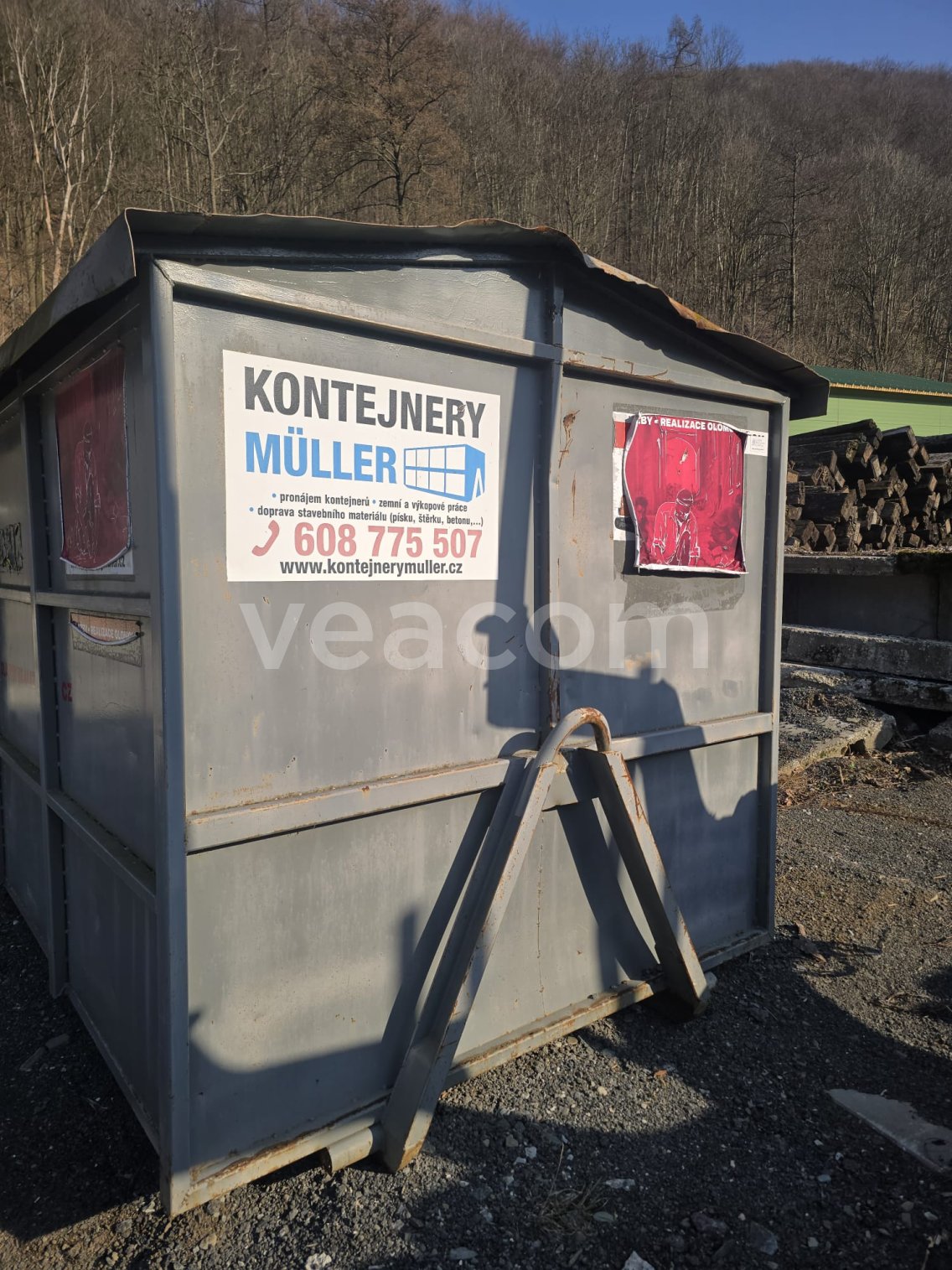 Online auction:   HÁKOVÝ KONTEJNER