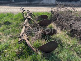 Online aukce:   PLUH