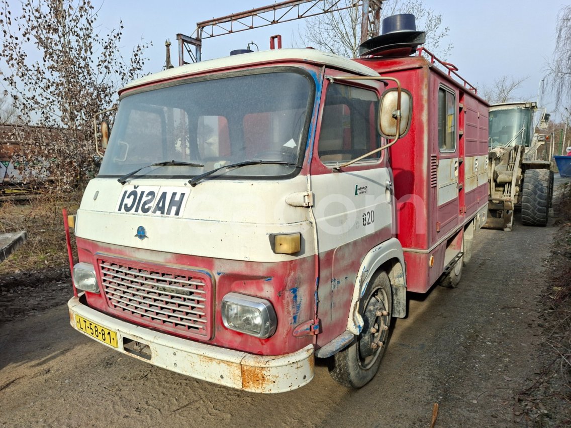 Online aukce:   A 30 DVS 12