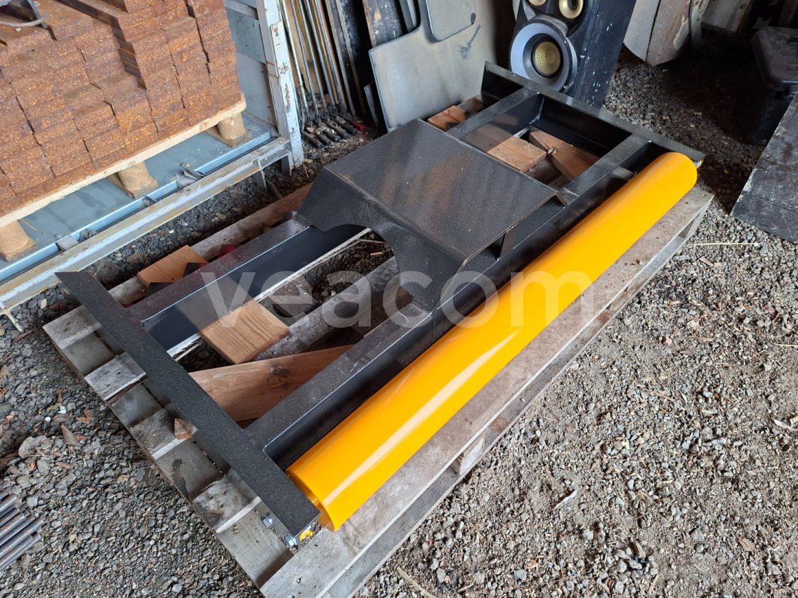 Online aukce:   RÁM NA ROVNÁNÍ